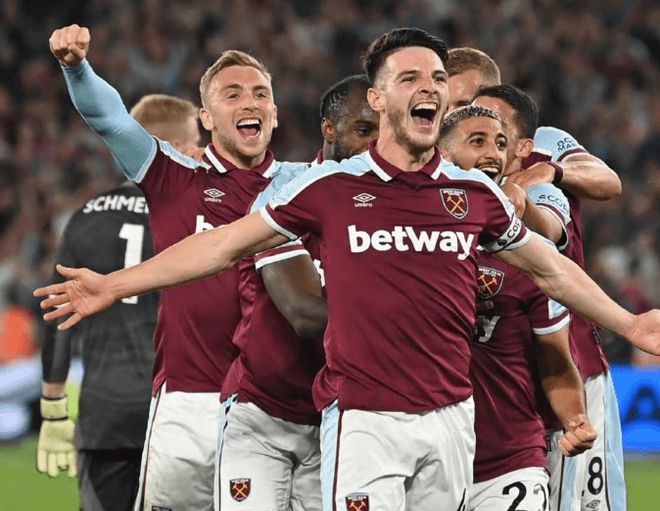 2012曼市双雄争冠战末局 阿圭罗9320奇迹上演