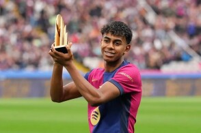 法甲-梅西中柱姆巴佩建功 巴黎5-0欧塞尔5分领跑