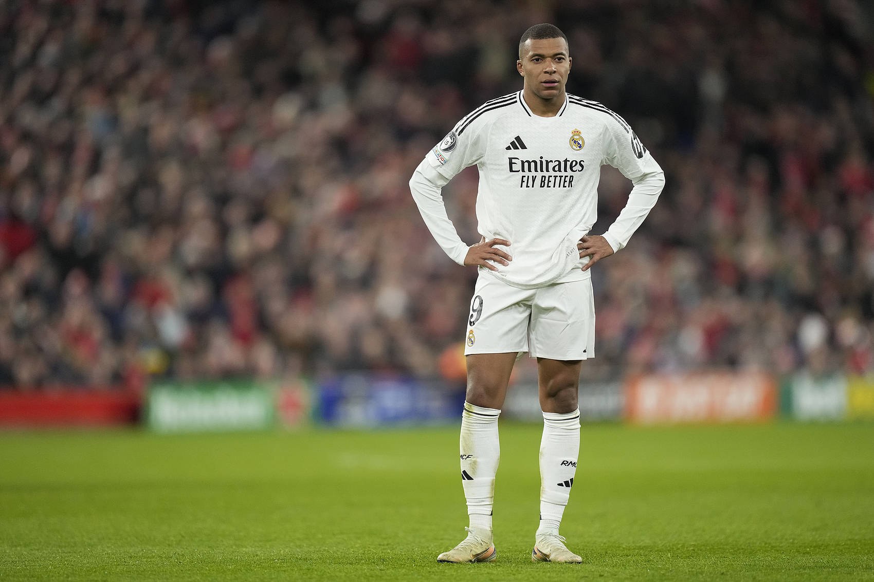 拉菲尼亚、亚马尔破门 巴萨2-0比利亚雷亚尔