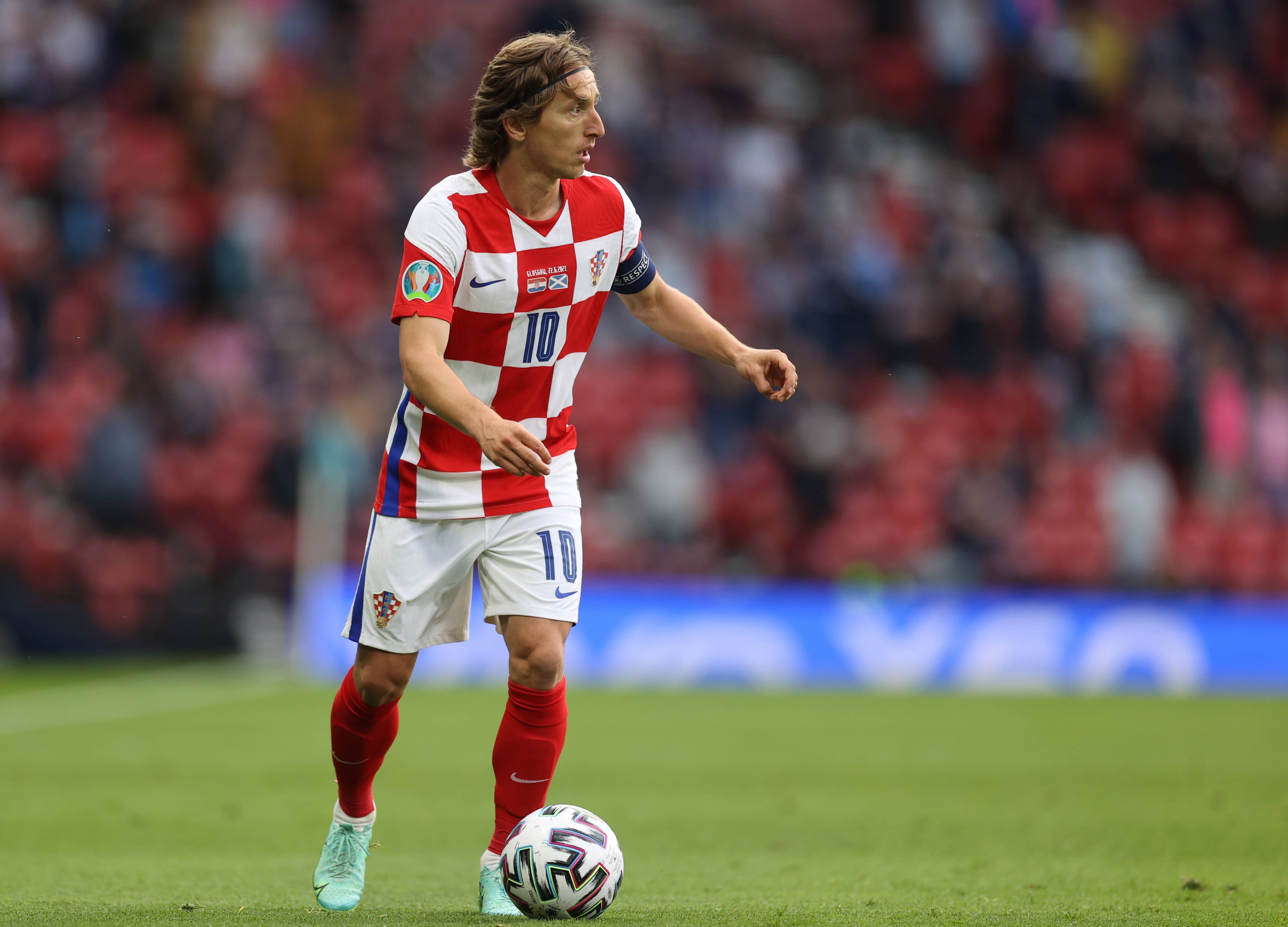 BLG回来了！新打野真比北川强，零封TES保持全胜，JKL太离谱了